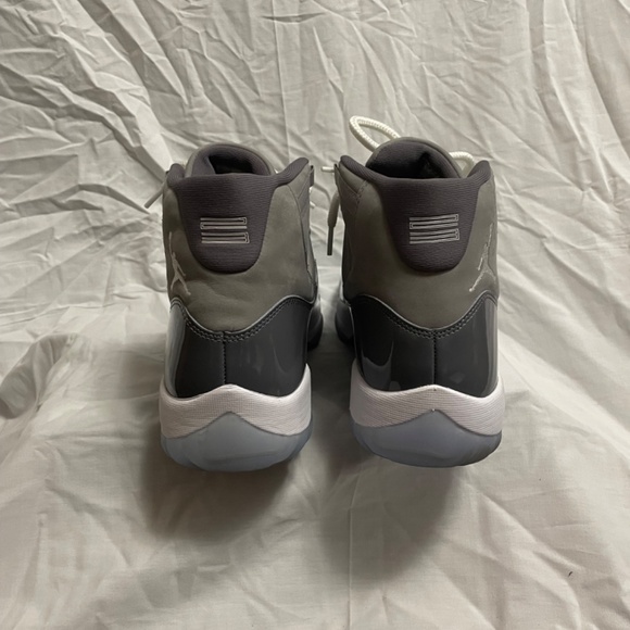 Air Jordan retro 11 Cool Grey 2021 size 13 - Picture 3 of 7